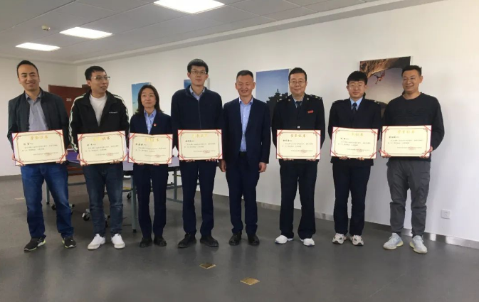市產(chǎn)投集團團委舉辦“慶五一、迎五四”球類(lèi)聯(lián)誼比賽(圖3)
